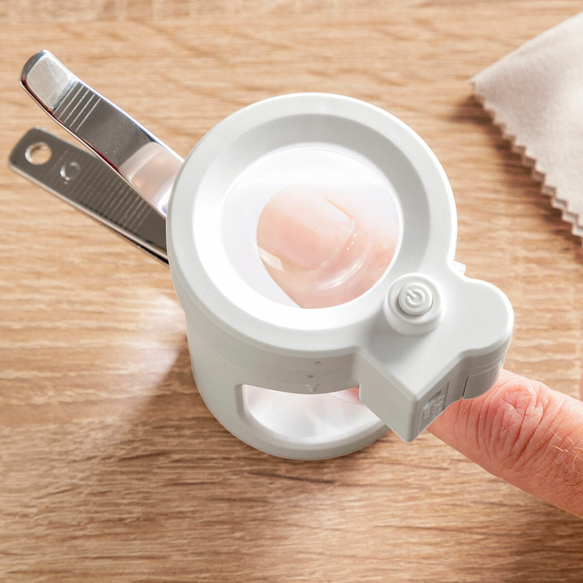 Innovagoods Nagelknipper Met Ledverlichting, Vergrootglas En Vijl Clail Innovagoods
