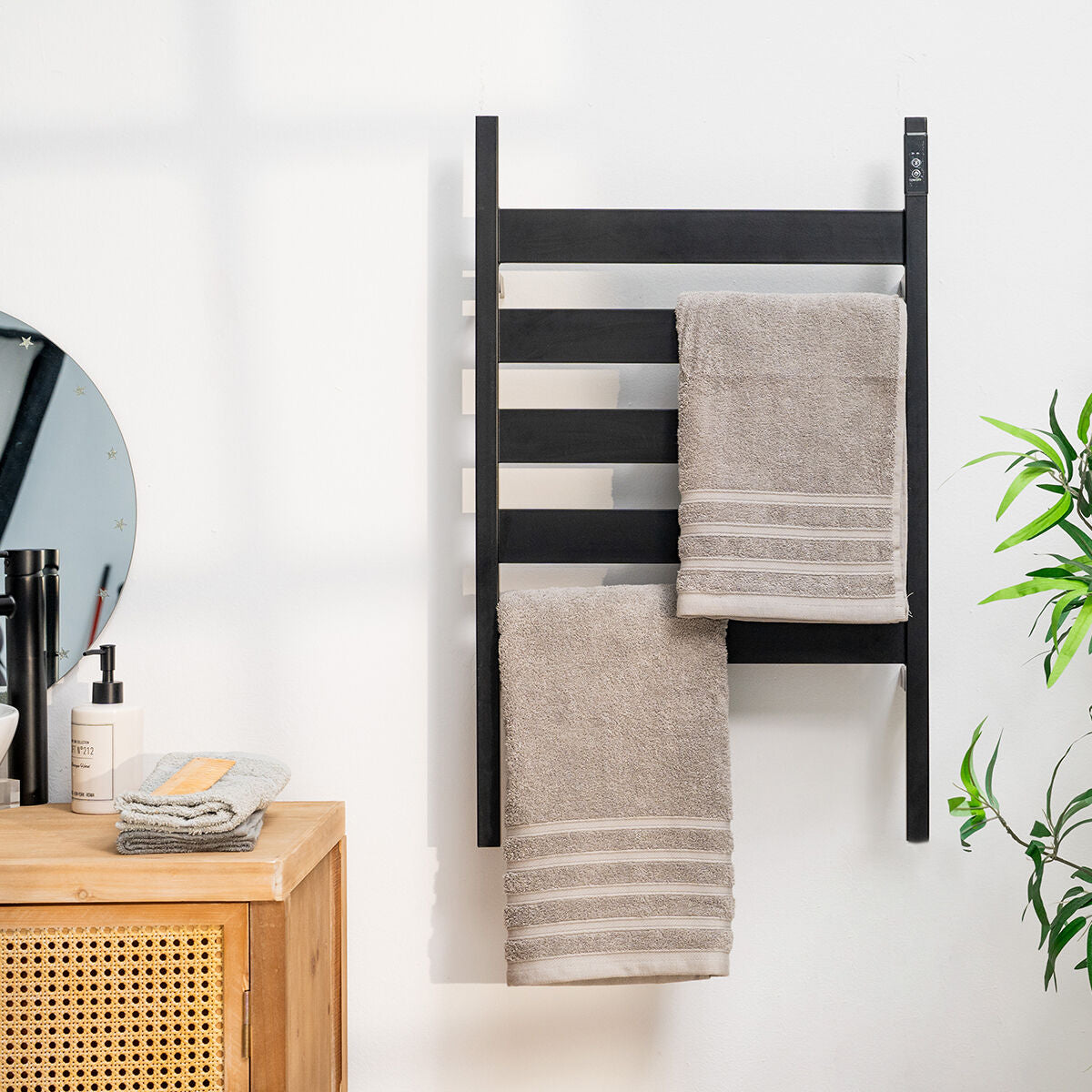 Innovagoods Elektrische Wand Of Vloer Handdoekrail Towarck Innovagoods 5 Stangen