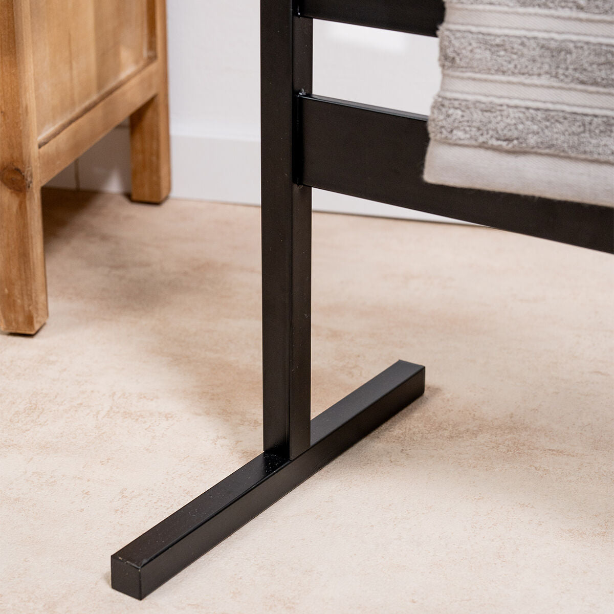 Innovagoods Elektrische Wand Of Vloer Handdoekrail Towarck Innovagoods 5 Stangen