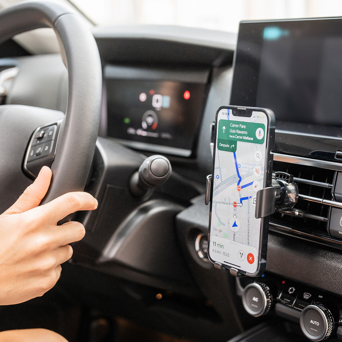 Innovagoods Draadloze Snelladerhouder Voor In De Auto Chakar Innovagoods